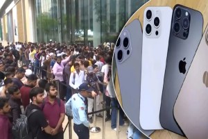 iPhone 16 First Sale Mumbai Store Crowd Latest Marathi News