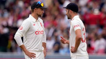 Mark Wood out for the year with an elbow injury