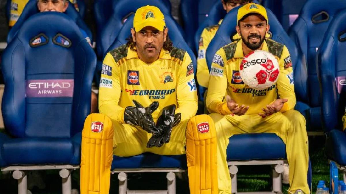 IPL 2025 : चेन्नई सुपर किंग्जसाठी आनंदाची बातमी! ‘या’ नियमामुळे महेंद्रसिंग धोनीला ठेवता येणार कायम