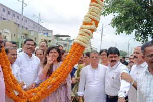 pankaja munde talk BJP candidate of Chinchwad to MLA Ashwini Jagtap or Shankar Jagtap