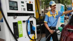 Petrol & Diesel Rates : पुण्यात कमी झाले पेट्रोल-डिझेलचे दर; वाचा तुमच्या शहरांत आज काय सुरु आहे भाव