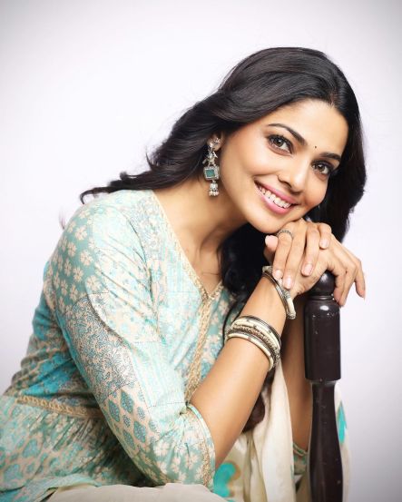 Pooja Sawant Sister Ruchira Sawant