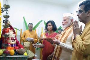 Prime Minister Narendra Modi attended Ganpati Poojan at the residence of Chief Justice of India DY Chandrachud