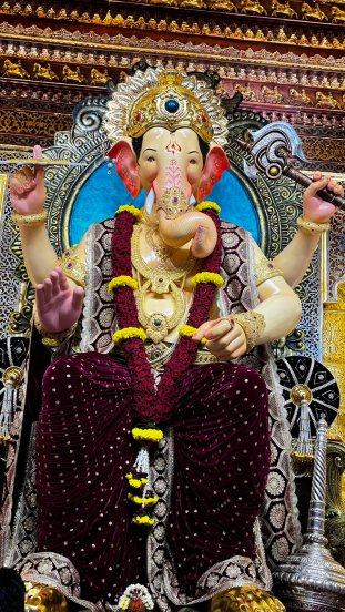 Lalbaugcha Raja News 