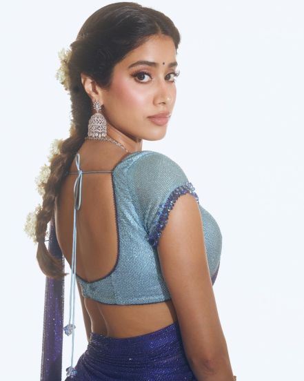 janhvi kapoor saree look