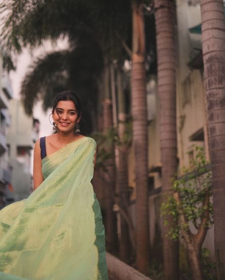 Shivani Mundhekar Green Saree Look