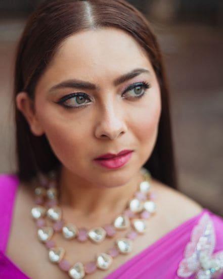 Sonalee Kulkarni Pink Saree