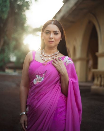 Sonalee Kulkarni Pink Saree