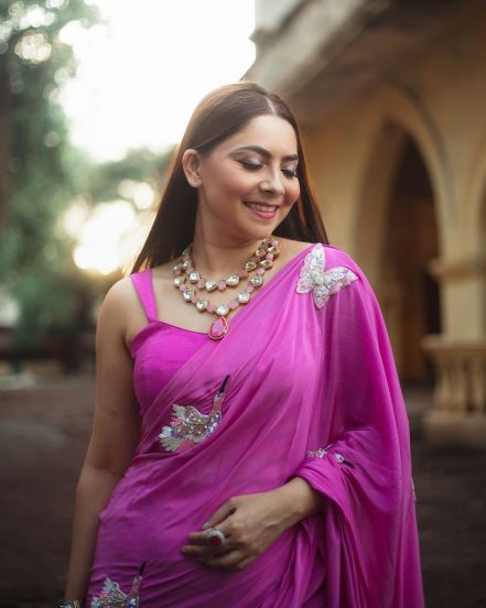 Sonalee Kulkarni Pink Saree