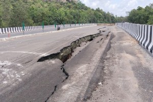 Mumbai-Kolkata national highway, Flyover,