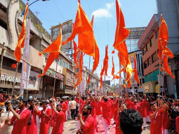 Ganesh Visarjan Miravnuk LIVE Updates, Pune Ganesh Visarjan 2024, Maharashtra Ganesh Visarjan 2024, manache ganpati pune visarjan, ganpati visarjan pune photos, 