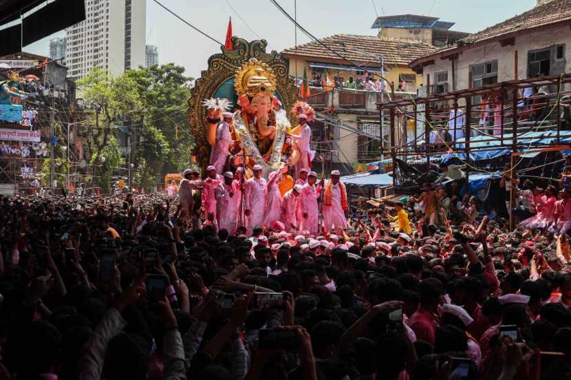 lalbaugcha raja ganesh visarjan photo 2024