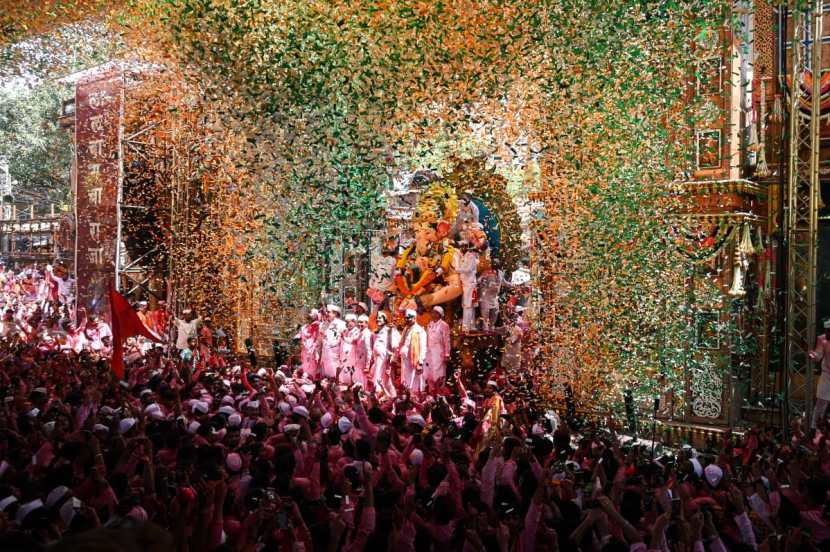 lalbaugcha raja ganesh visarjan photo 2024