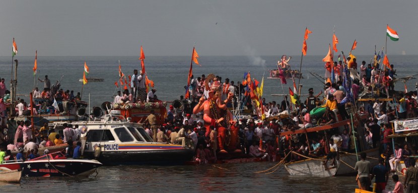 Ganesh Visarjan, ganesh visarjan girgaon chaupati, giragon chaupati ganesh visarjan photos 2024