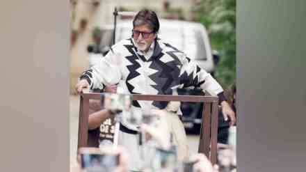 amitabh bachchan reacting on re releasing movies