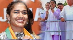 Vinesh Phogat : नात्यापेक्षा राजकारण महत्त्वाचं: भाजपानं सांगितलं तर बहीण विनेशच्या विरोधात बबिता प्रचार करणार