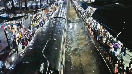 Central Railway stopped due to heavy rains Mumbai