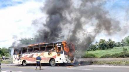 shivshahi bus caught fire on pune satara highway after tyre burst