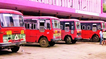 thane passengers suffer financial loss