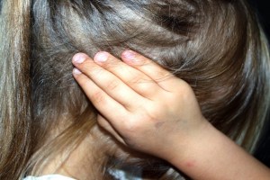 girl molested in elevator mumbai,