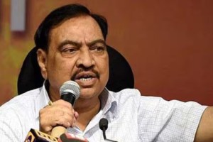 Eknath Khadse is waiting for response from BJP