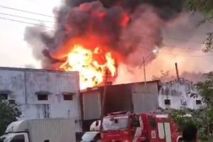 Massive fire at Ram Industries in Amravati MIDC