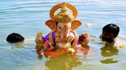 Ganesh immersion processions without band in Thane