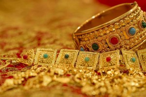 Jewellery stolen Lalbagh procession,