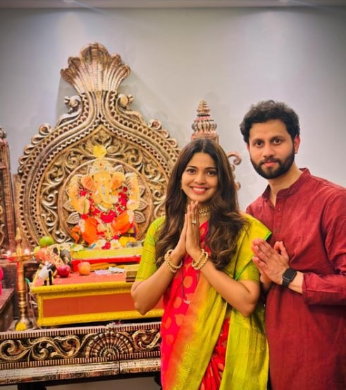 marathi actress pooja sawant home Ganpati, pooja sawant home Ganpati celebration, marathi actress, pooja sawant, pooja sawant boyfriend, pooja sawant husband, pooja sawant 