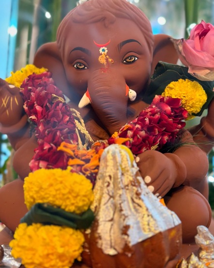 ejasvini pandit, Marathi actress Tejaswini pandit, Marathi actress Tejaswini Ganpati Bappa, tejasvini pandit Ganpati Bappa, tejasvini pandit Ganpati idol, tejasvini pandit Ganpati idol photos, 