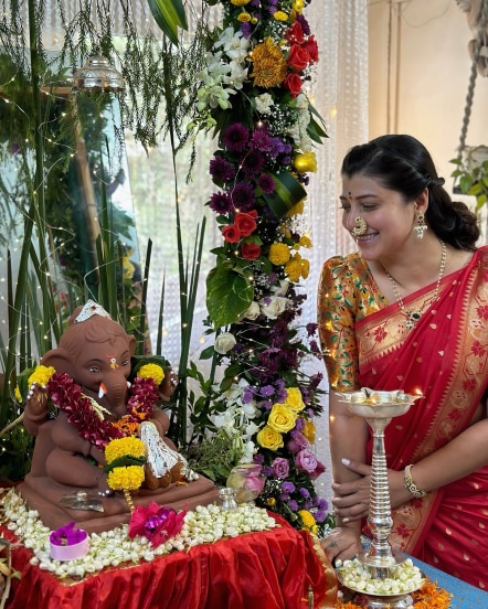 ejasvini pandit, Marathi actress Tejaswini pandit, Marathi actress Tejaswini Ganpati Bappa, tejasvini pandit Ganpati Bappa, tejasvini pandit Ganpati idol, tejasvini pandit Ganpati idol photos, 