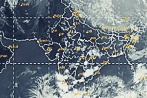 Intensity of low pressure area persists over Bay of Bengal