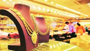 police file case against workers for stolen jewellery worth rs 32 lakh from shop