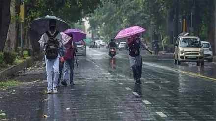 mumbai city expects light drizzle