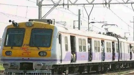 mumbai local train update 175 local trains cancelled by western railway