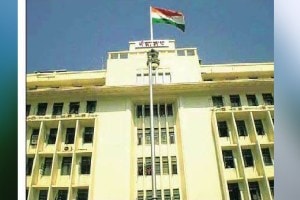 Eknath Shinde announcement in the meeting of government officers employees organizations regarding pension