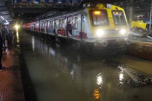 Water Logging due to heavy rainfall at Bhandup railway station.