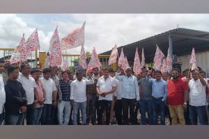 Uran Panvel Lorry Owners Association held press conference demanding local employment