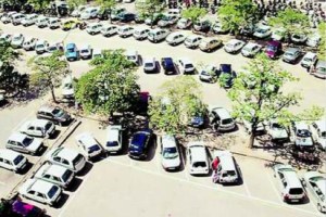 Fully equipped parking lot for goods vehicles in Sangli on 13 acres of land