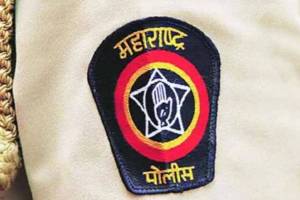 cop woman complaint against husband in nashik over uniform