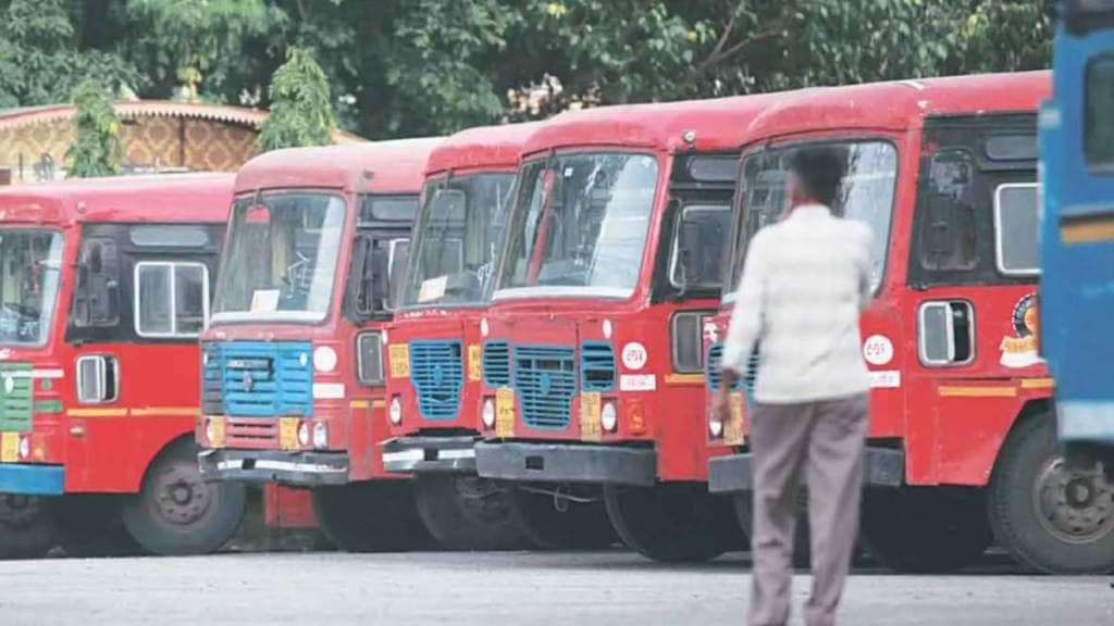 msrtc employees strike continues as no solution found on demands