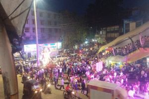 Kalyan-Dombivli traffic jam due to potholes Ganpati arrival processions