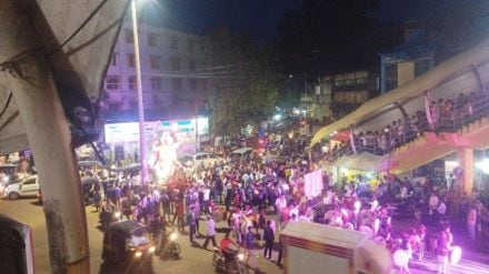 Kalyan-Dombivli traffic jam due to potholes Ganpati arrival processions