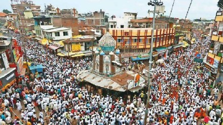 Loksatta pahili baaju Planning the public Ganeshotsav crowd is a challenge before the administration