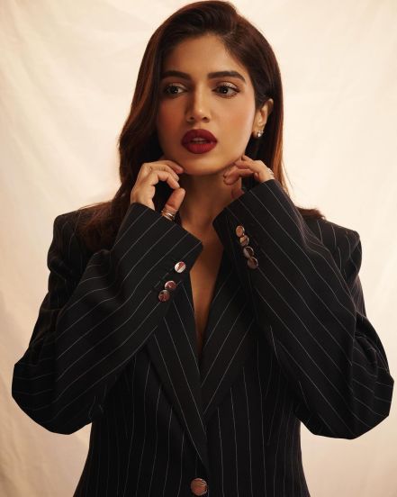 bhumi-pednekar-black-suit-new-photoshoot