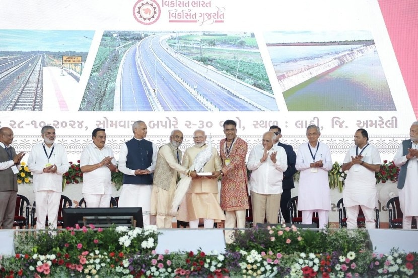 Prime Minister Narendra Modi attended the wedding of diamond merchant Savji Dholakia’s son, Dravya Dholakia, in Gujarat