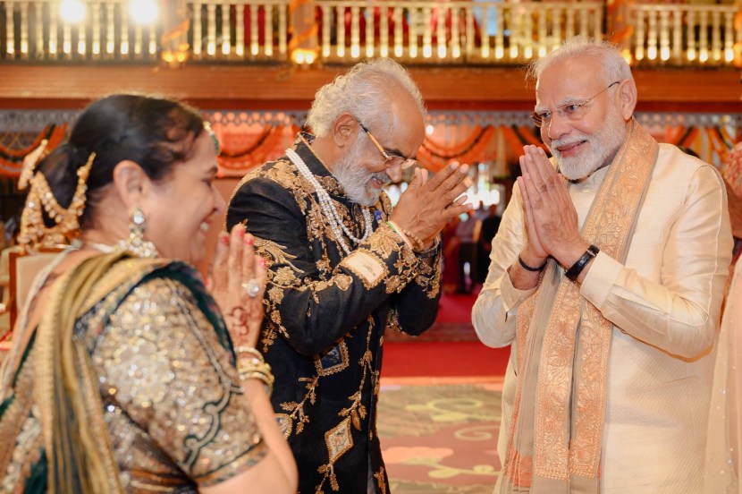 Prime Minister Narendra Modi attended the wedding of diamond merchant Savji Dholakia’s son, Dravya Dholakia, in Gujarat