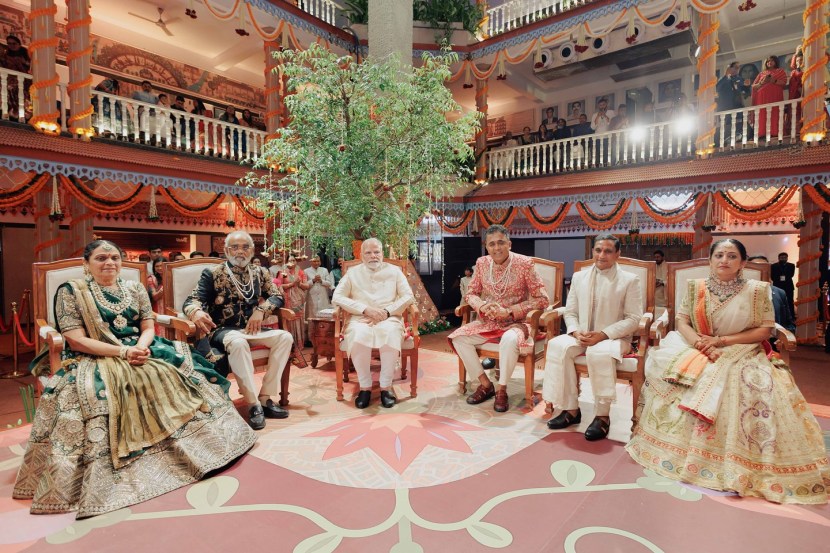 Prime Minister Narendra Modi attended the wedding of diamond merchant Savji Dholakia’s son, Dravya Dholakia, in Gujarat