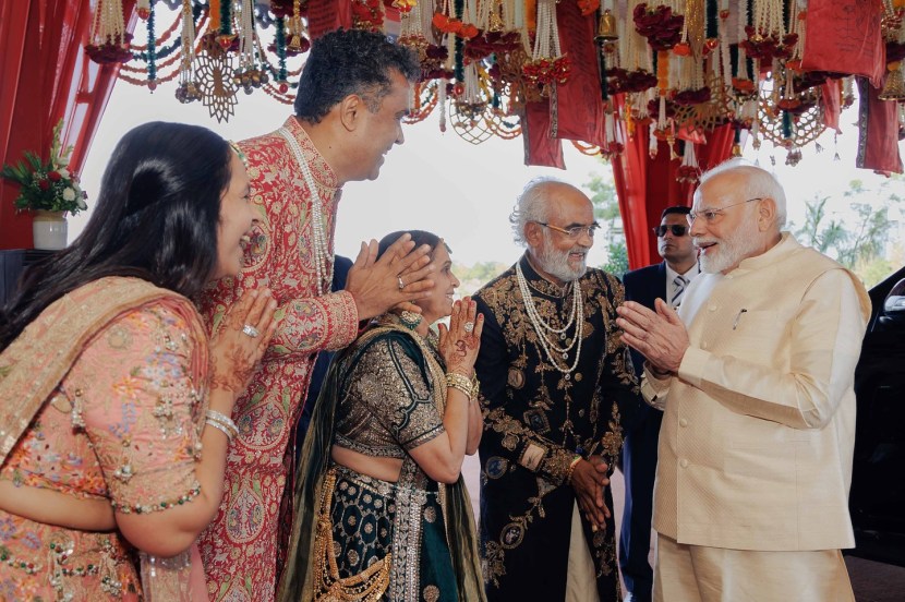 Prime Minister Narendra Modi attended the wedding of diamond merchant Savji Dholakia’s son, Dravya Dholakia, in Gujarat