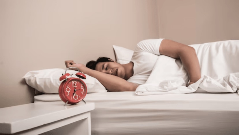 Japanese entrepreneur daisuke hori says his 30 minute daily sleep schedule for 12 years has transformed his life and increased his productivity 